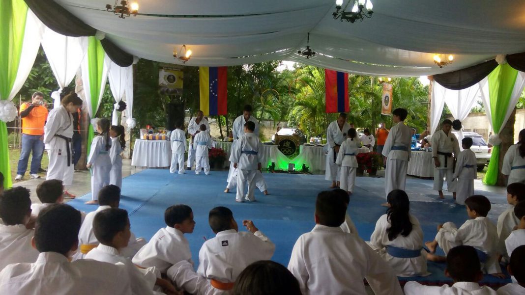 Asociación de Karate Tamashi realizó exámenes de ascenso en ... - El Carabobeño