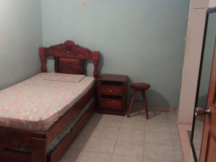 Alquilo habitación dama
