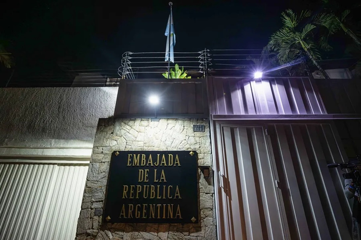 embajada argentina caracas asilados