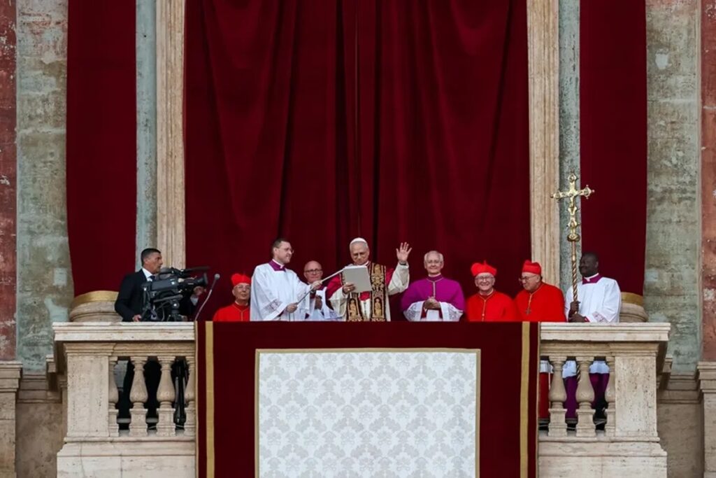 papa leon xiv actos vaticano cardenal