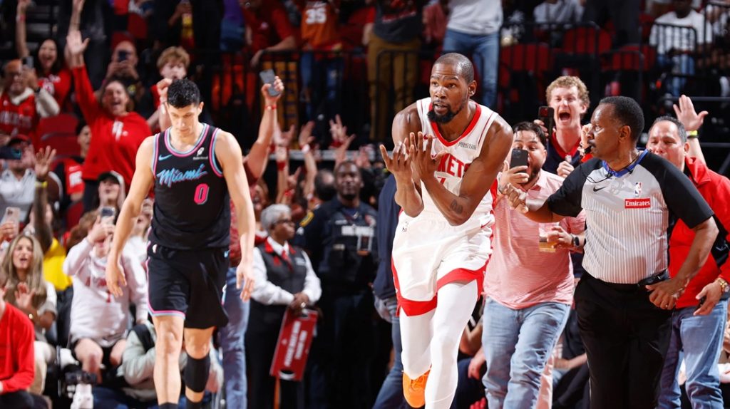 Kevin Durant superó en puntos a Michael Jordan en la NBA