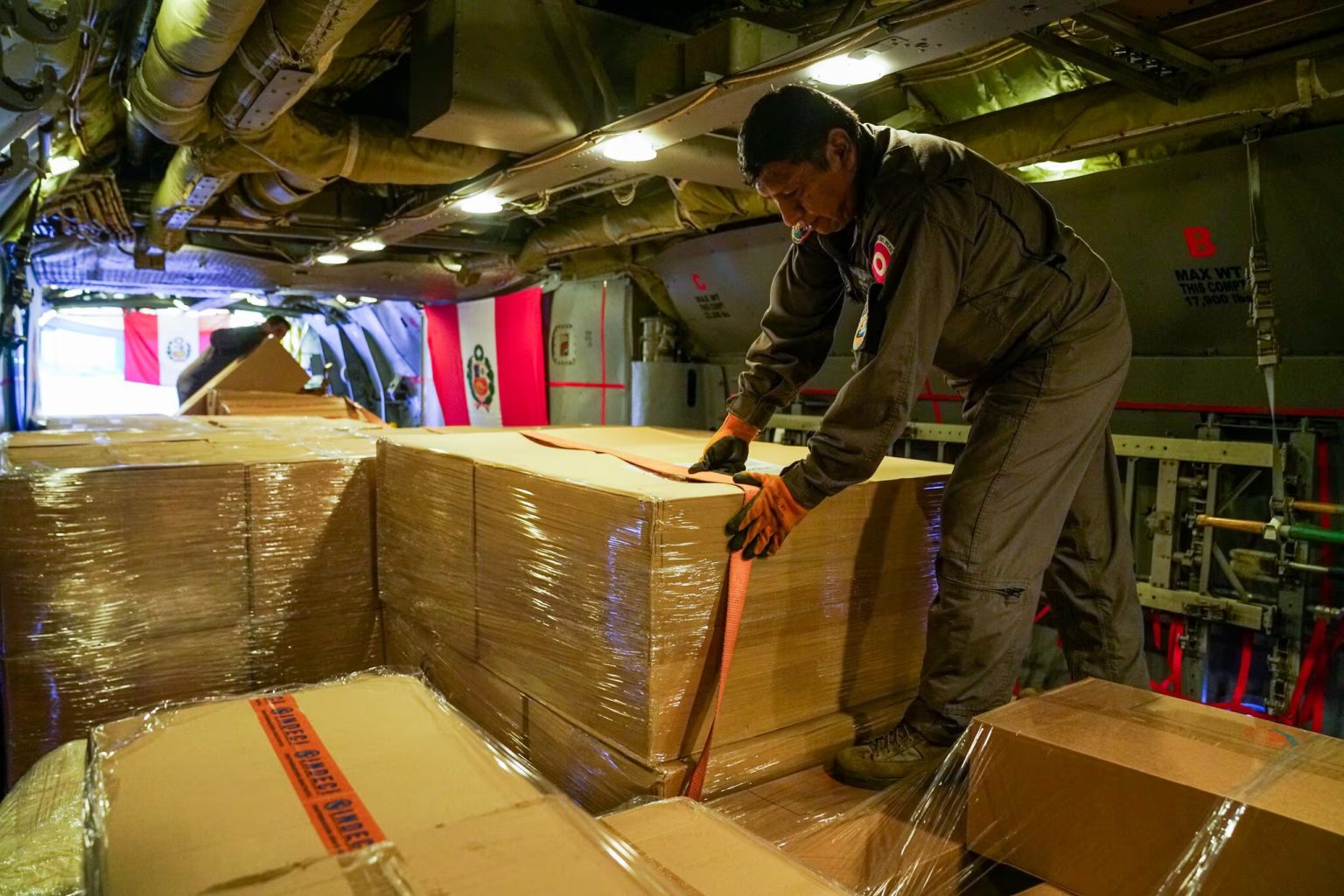 Perú envió 14 toneladas de ayuda humanitaria a Venezuela