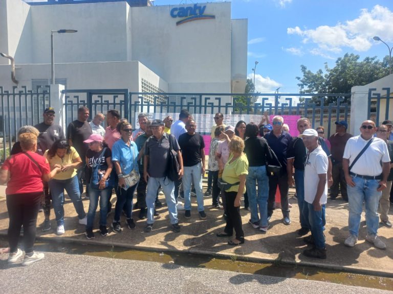 Jubilados de Cantv en Carabobo recibieron bono incompleto