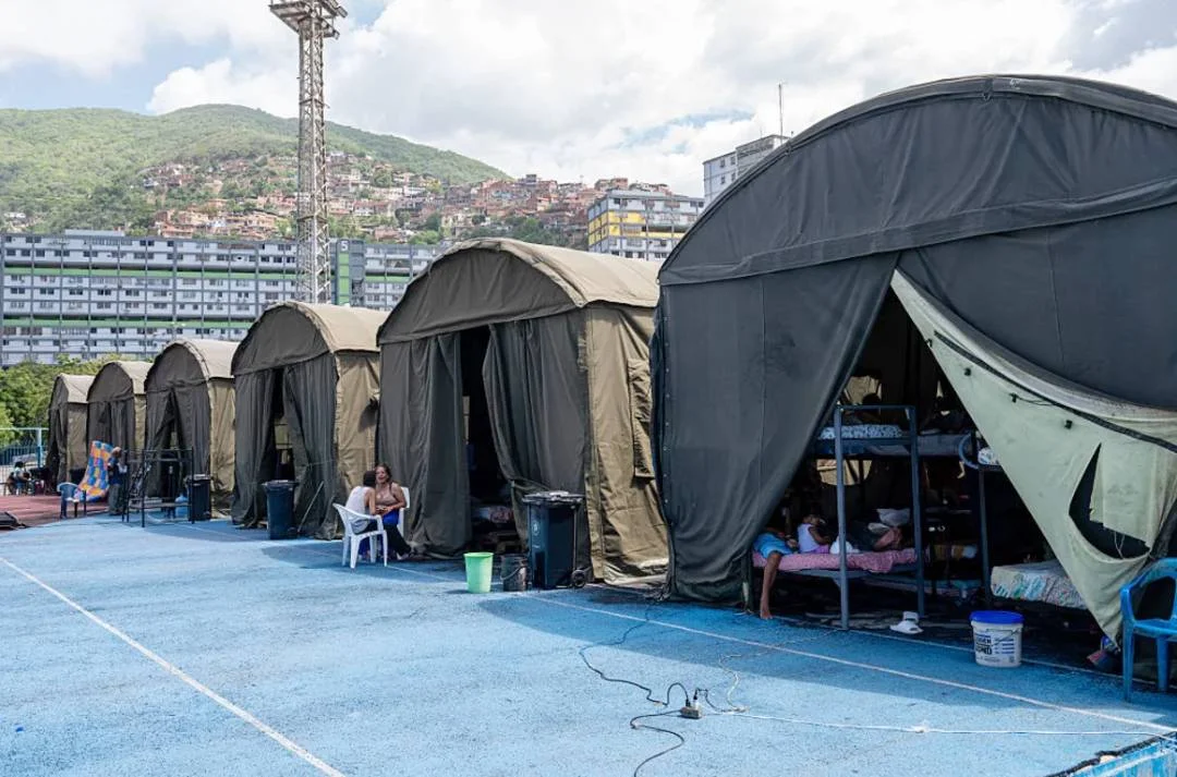 Médicos Sin Fronteras: 6 mil personas siguen en carpas a un mes del terremoto
