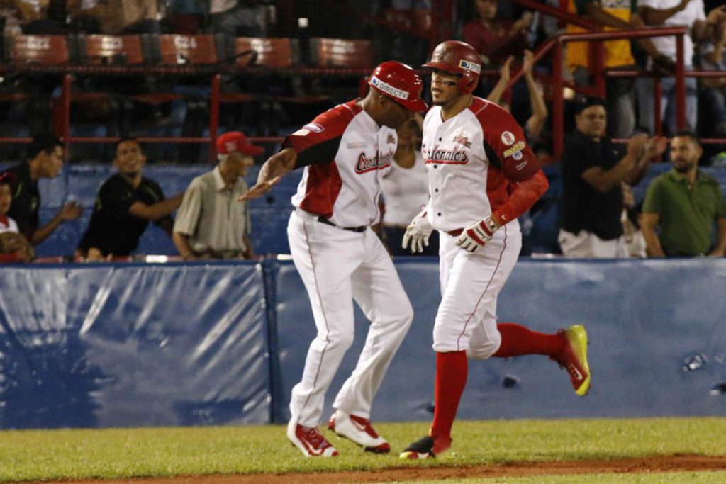 Carlos Rivero sonó jonrón por Cardenales
