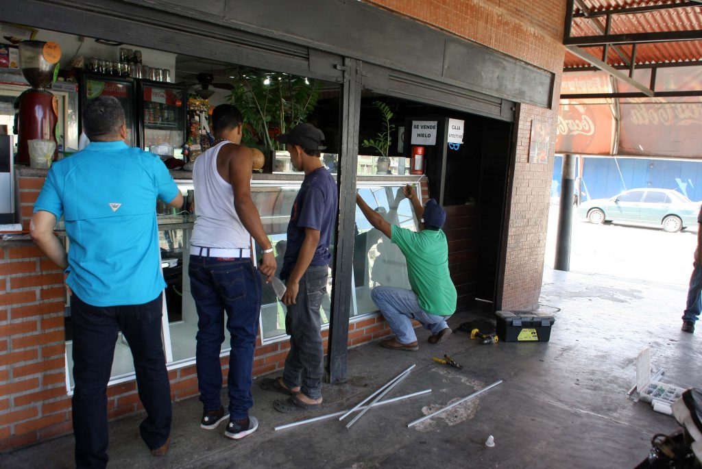 Saqueo de panadería en la espiga de oro.