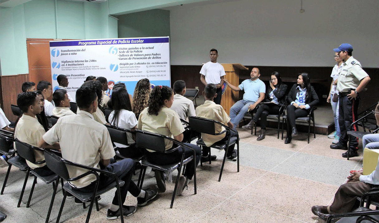 Estudiantes visitaron sede de la Policía Municipal de Guacara - El Carabobeño