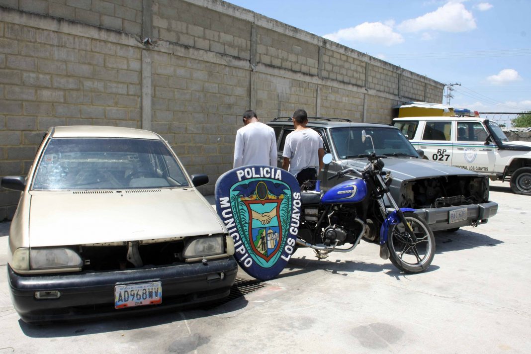 Detenidos dos hombres por robo en Los Guayos - El Carabobeño