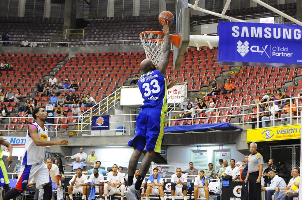 Josh Powell Trotamundos