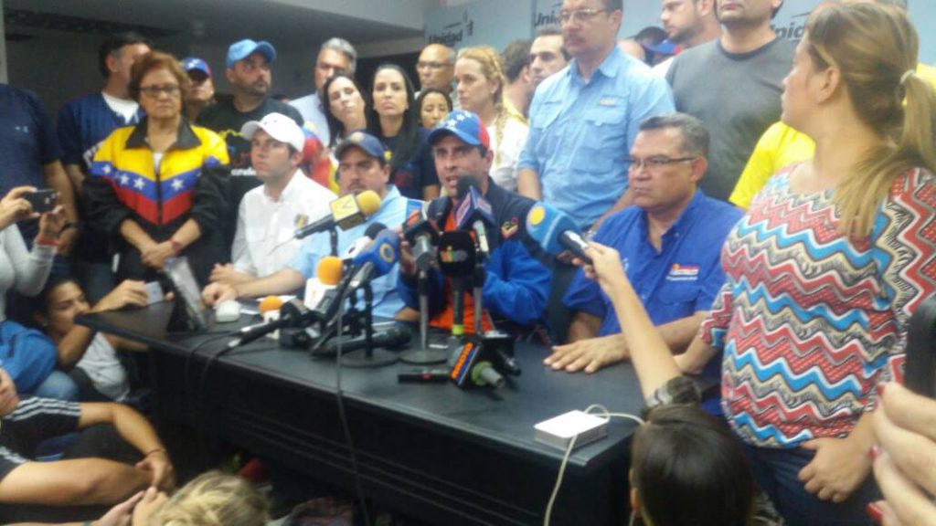 Capriles rueda de prensa mud