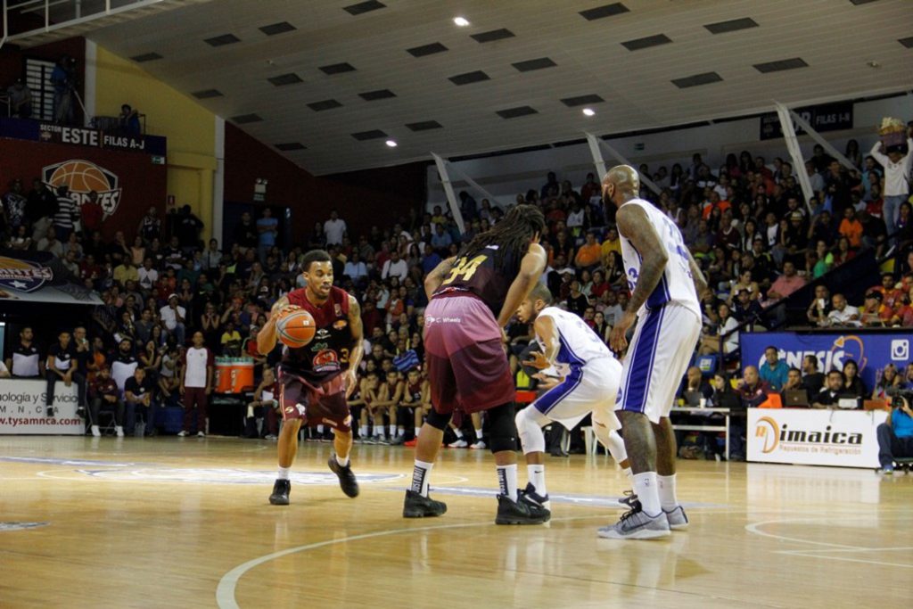 Ricky Tarrant Gigantes
