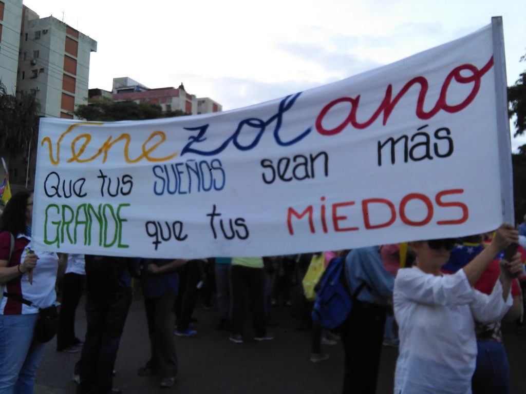 Marcha en honor a los caído