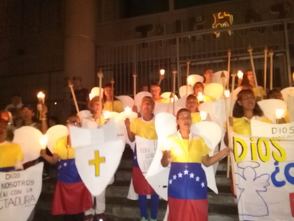 Marcha en honor a los caído