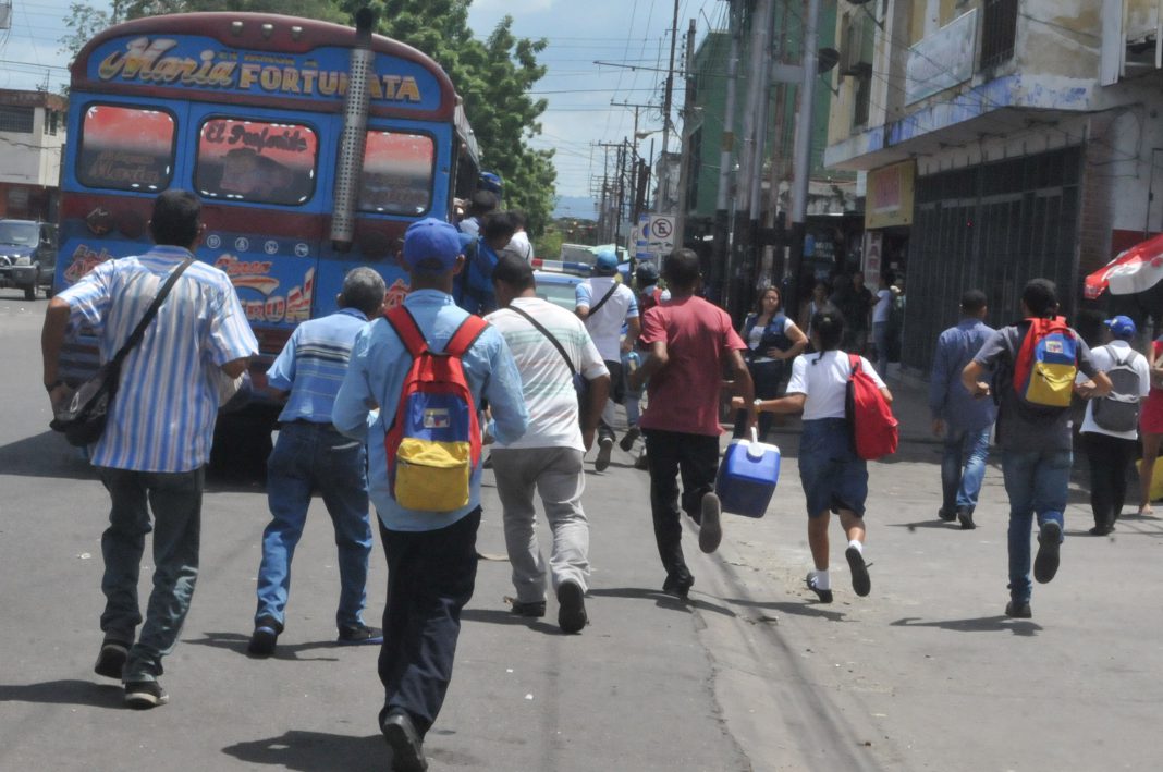 El drama del transporte público en Carabobo afecta a los más desposeídos - El Carabobeño