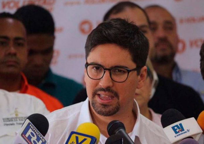 Miguel Pizarro advierte que exdiputado Freddy Guevara tiene grave problema de salud