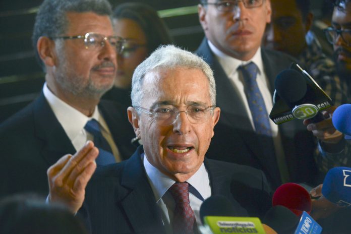 Comienza en Colombia audiencia de preclusión en caso contra Álvaro Uribe