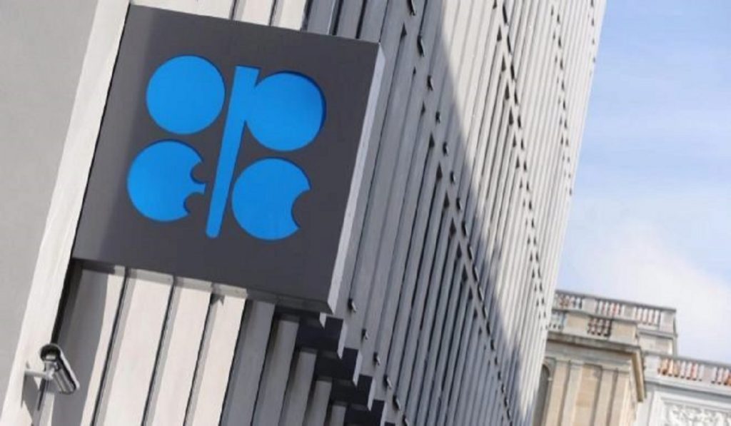 La OPEP y su aliados, entre ellos Rusia, celebrarán su próxima reunión ministerial el próximo 4 de enero para analizar la situación del mercado, informó este lunes la organización petrolera con sede en Viena.