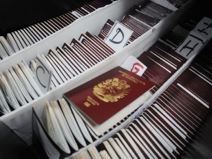 Gobierno de Chile extendió por dos años la vigencia de los pasaportes venezolanos vencidos