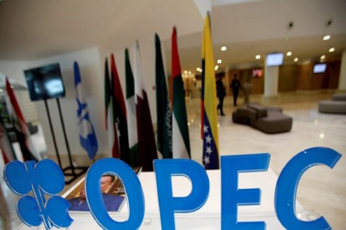 OPEP+ decidió cauteloso aumento de producción en favor de la estabilidad energética