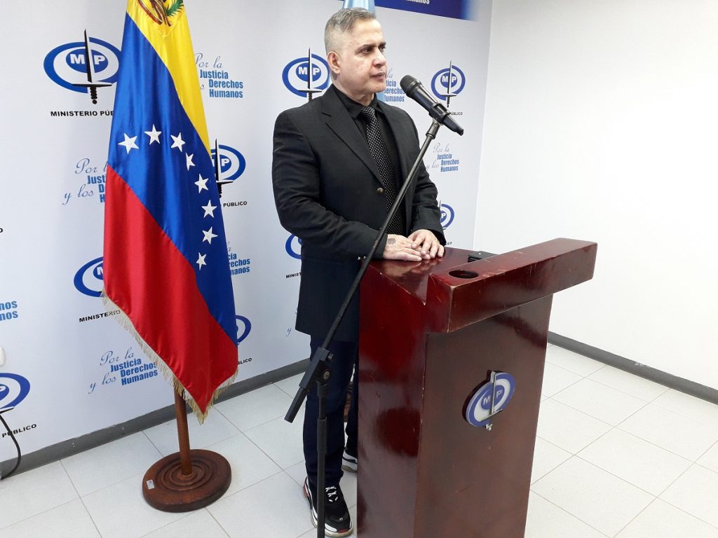Tarek Saab anunció investigación contra Guaidó por caso de Monómeros