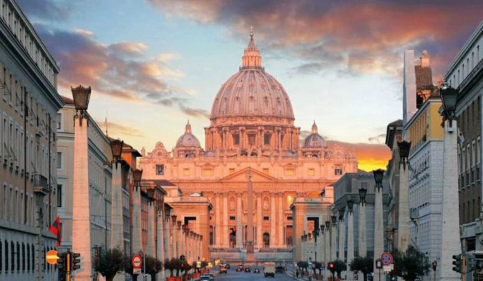 El Vaticano abrirá un centro de acogida para refugiados en Roma
