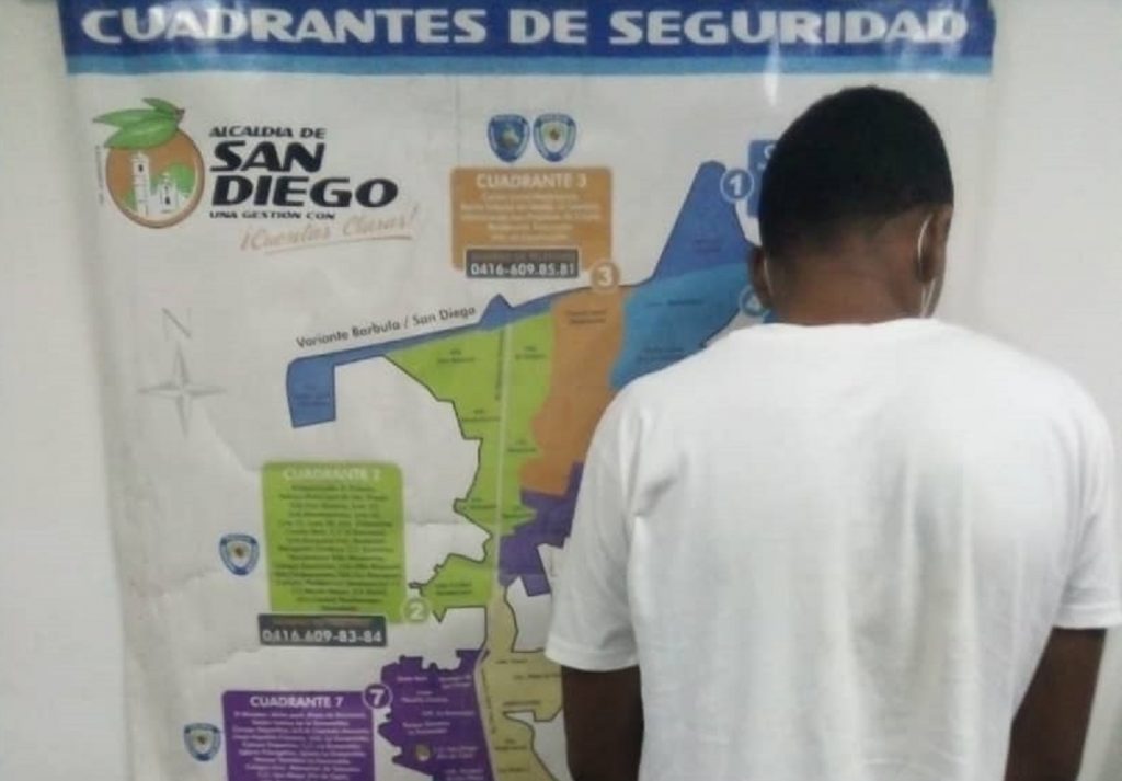 Policía de San Diego arrestó a presunto vendedor de drogas