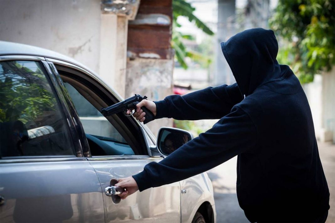 Cicpc detuvo a dos sujetos por hurto y robo de vehículos en Guacara