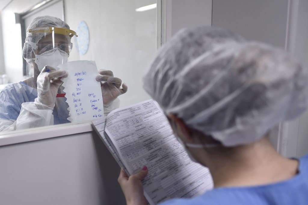 Acusan a gobierno brasileño de "invisibilizar" los muertos de coronavirus