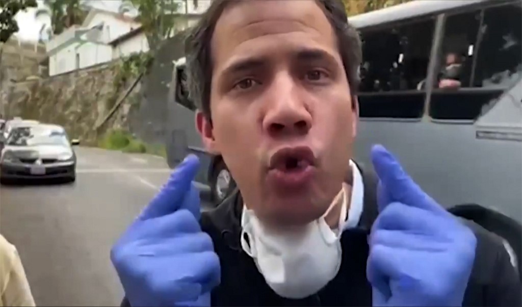 Guaidó reapareció en la calle: "Yo estoy dando la cara"