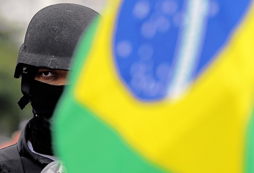Brasileños van a las calles para manifestarse a favor y en contra de Bolsonaro