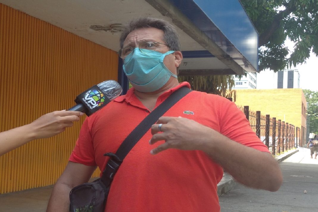 Padrón: A los estudiantes se les está dando un pase gratis al siguiente grado