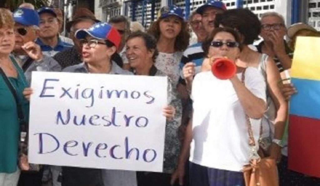 Edgar Silva: La pensión solo alcanza para comprar un kilo de harina y tres tomates