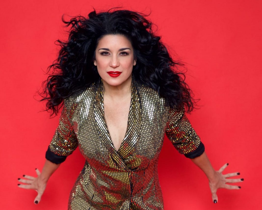 La cantante Karina será jurado en el reality musical A viva voz - El  Carabobeño