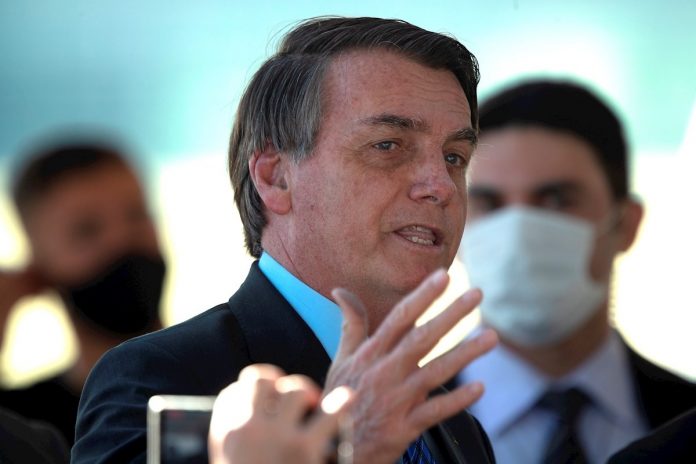 Bolsonaro crea comité de crisis contra el coronavirus