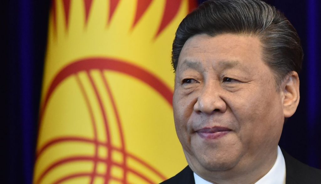 Liberan a profesor chino crítico del presidente Xi Jinping