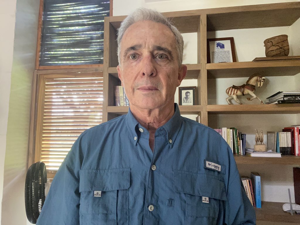 Fiscalía colombiana exime a Uribe Vélez de la presunta manipulación de testigos