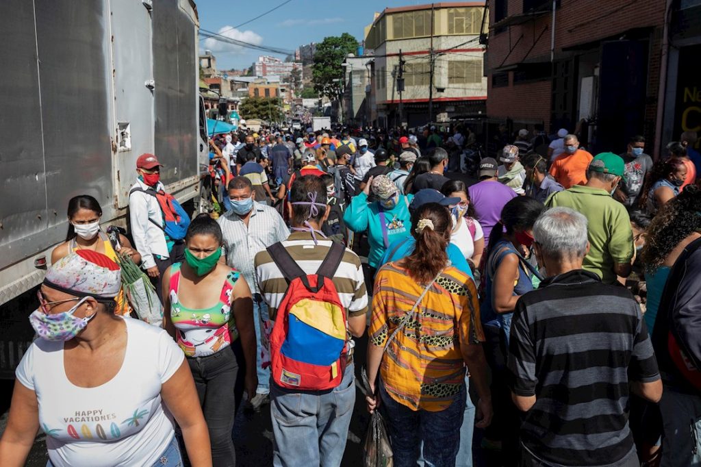 Bloomberg: Víctimas de Covid en Venezuela son confinadas en depósitos sucios