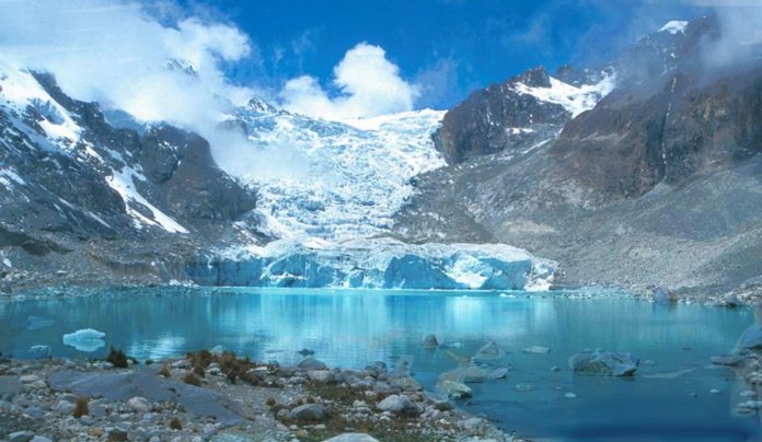 El cambio climático aumenta el volumen de los lagos glaciares