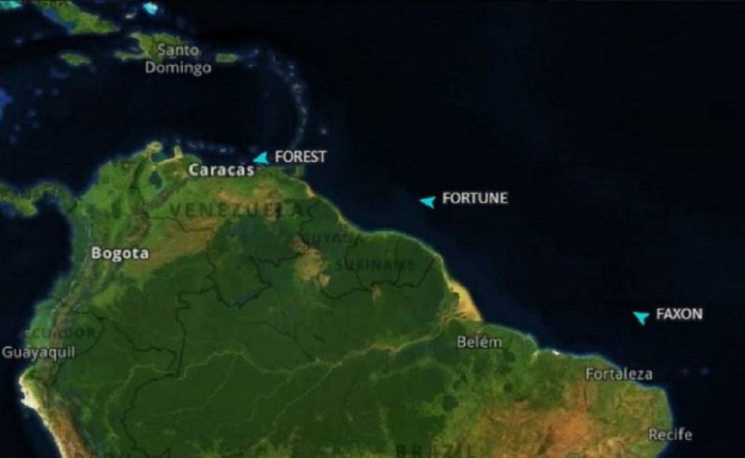 Bloomberg: Venezuela e Irán resisten sanciones de EE.UU. con flotilla de combustible
