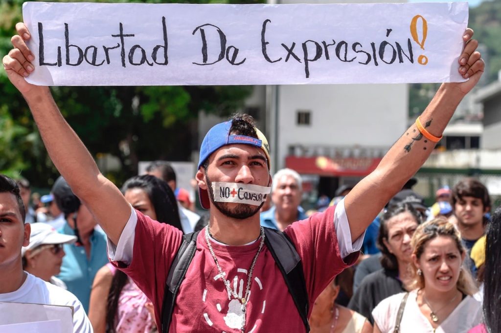 Espacio Público denuncia 36 violaciones a la libertad de expresión en octubre