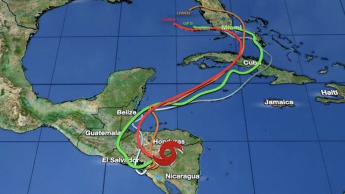 Eta azota Cuba mientras la atraviesa rumbo a Florida