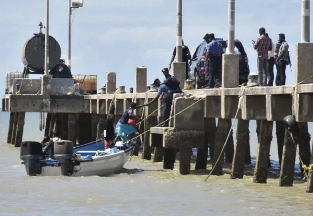 16 menores de edad venezolanos sin sus padres deportó Trinidad y Tobago