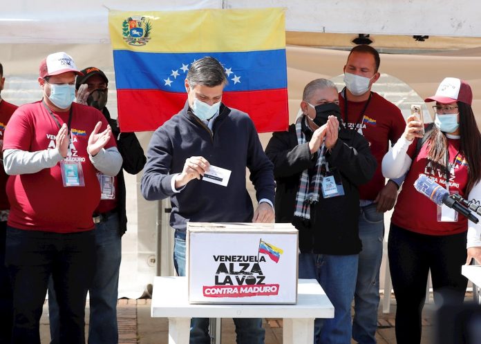 Leopoldo López lidera en Colombia 
