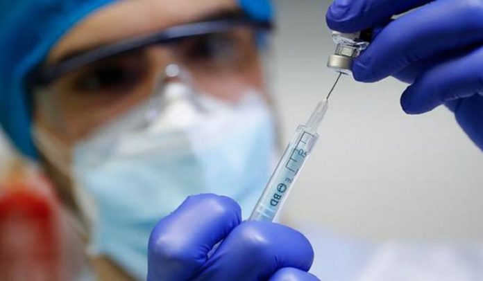BioNTech estima que fabricará 2 mil millones de dosis de su vacuna en 2021