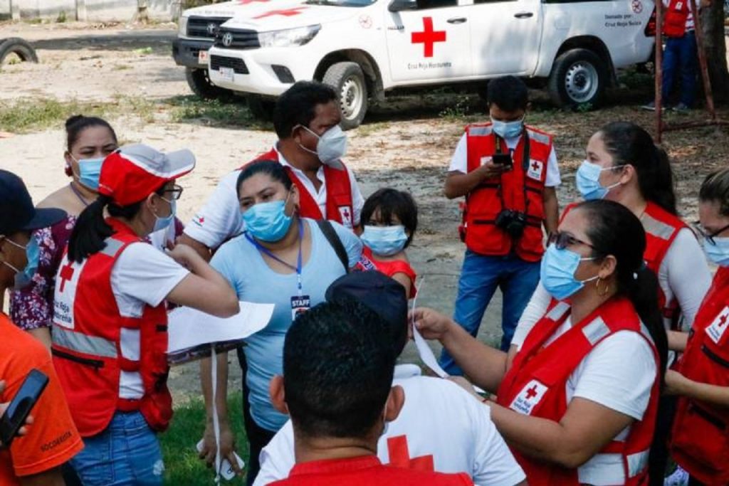 La Cruz Roja dice que Centroamérica aún necesita asistencia tras huracanes