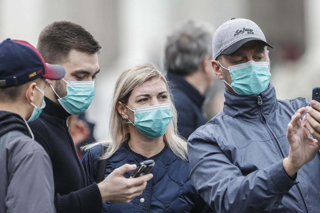 Europa supera los 25 millones de contagios en unas Navidades empañadas por el virus