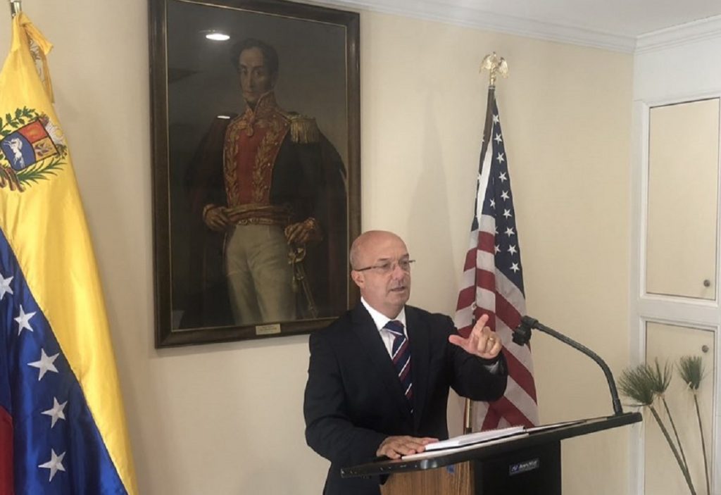 Simonovis garantizó continuar implacable contra los que apoyan a Maduro