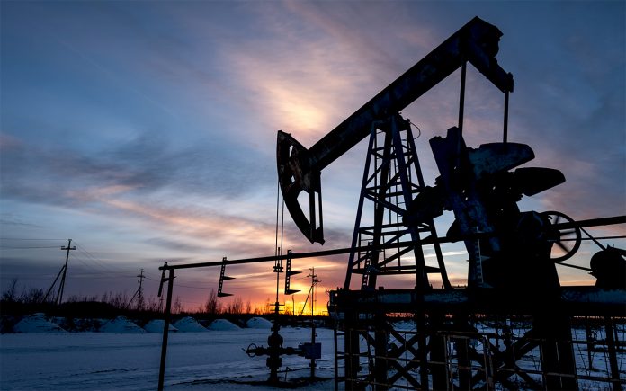 EE.UU. espera que la OPEP+ mantenga compromiso con aumento de producción diaria