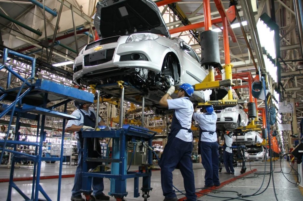 Favenpa denuncia competencia desleal en autopartes
