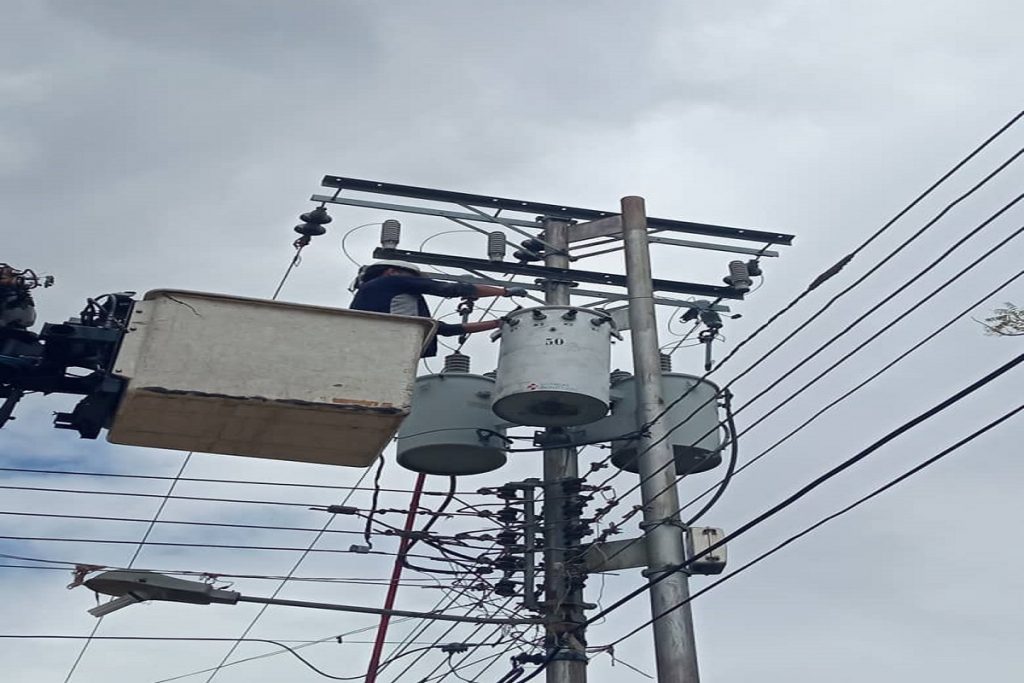 La estatal eléctrica informó, a través de su cuenta en la red social Instagram, que la paralización del servicio para acometer los trabajos será entre las 11:00 a.m. y las 3:00 p.m.
